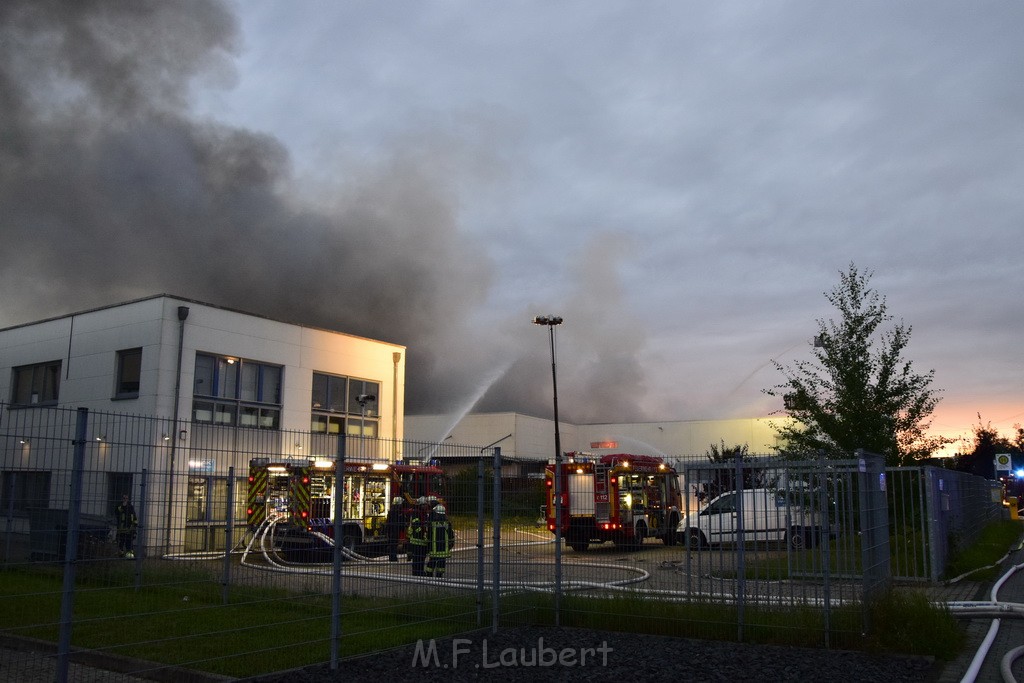 Grossbrand Halle Troisdorf Kriegsdorf Junkersring P339.JPG - Miklos Laubert